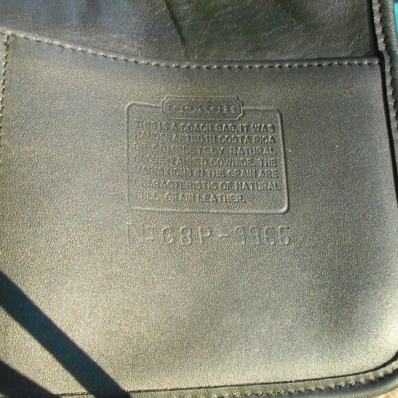 SOLD**Vintage Coach Legacy Zip 9966, EUC in Black - Picture 9 of 9